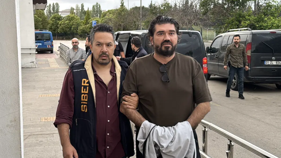 Rasim Ozan Kütahyalı'nin Tutukluluğu Son Buldu ve Serbest Bırakıldı