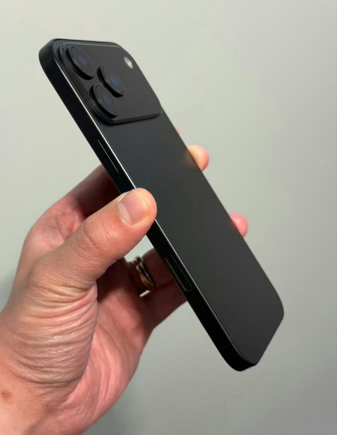 Kaynak sızıntılarının paylaşılan görüntüleri! İPhone 17 Pro Camera Island 2'de Radikal Değişim